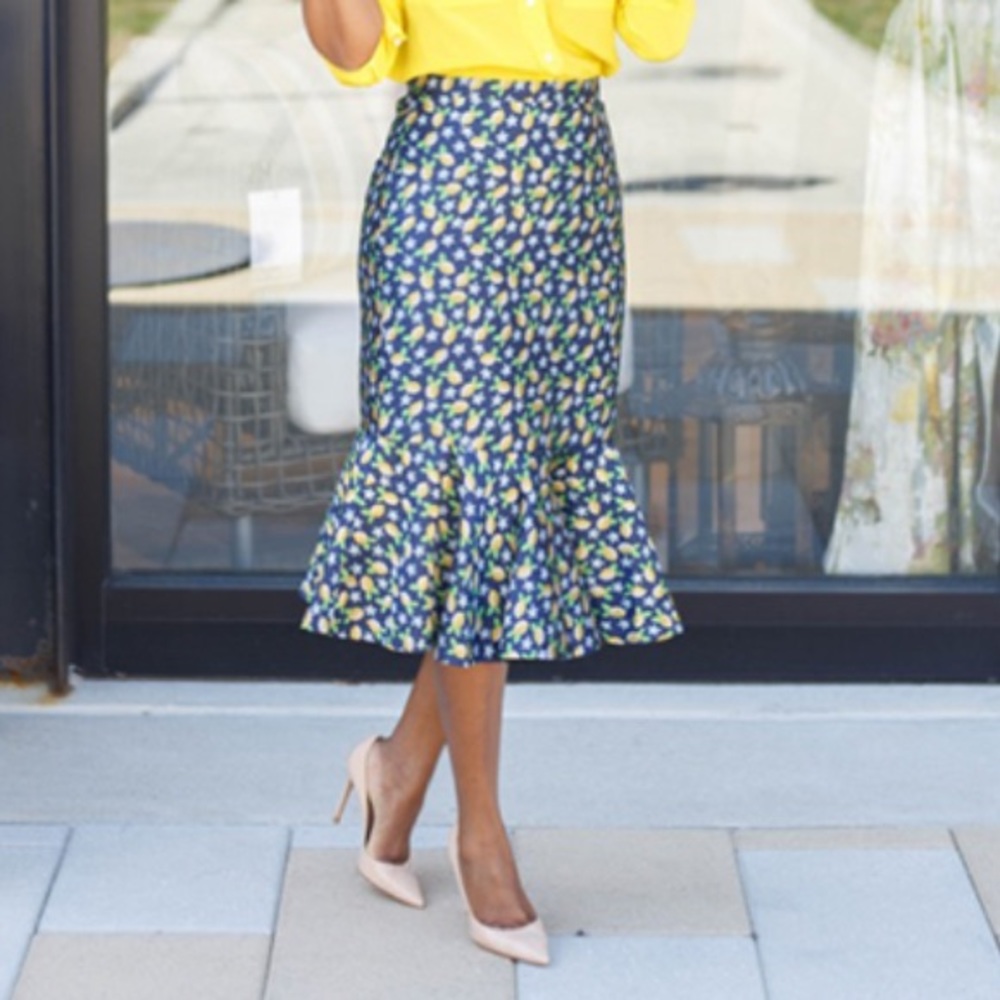 J. Crew Jacquard Lemon and Floral Trumpet Skirt, Size 4 - Picture 3 of 13